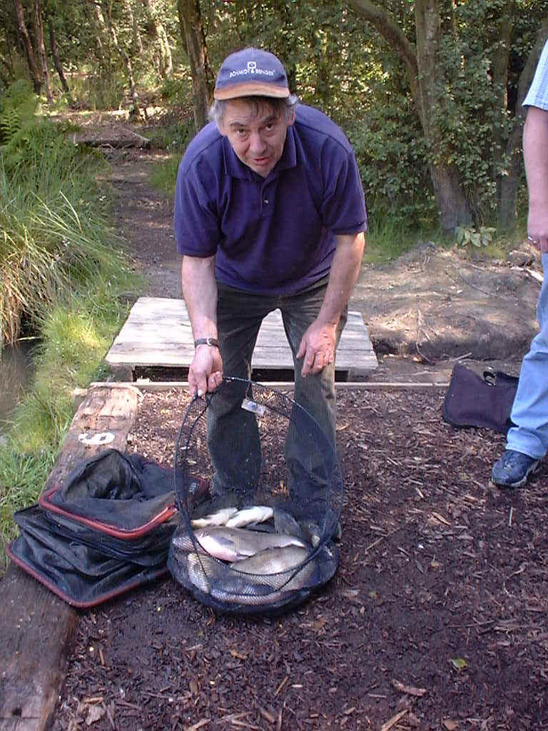 wpe3.jpg (122479 bytes)